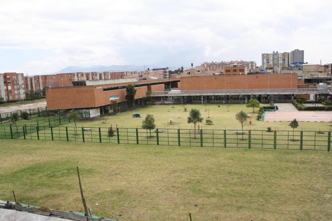 Hostel Casa Alb Богота Экстерьер фото
