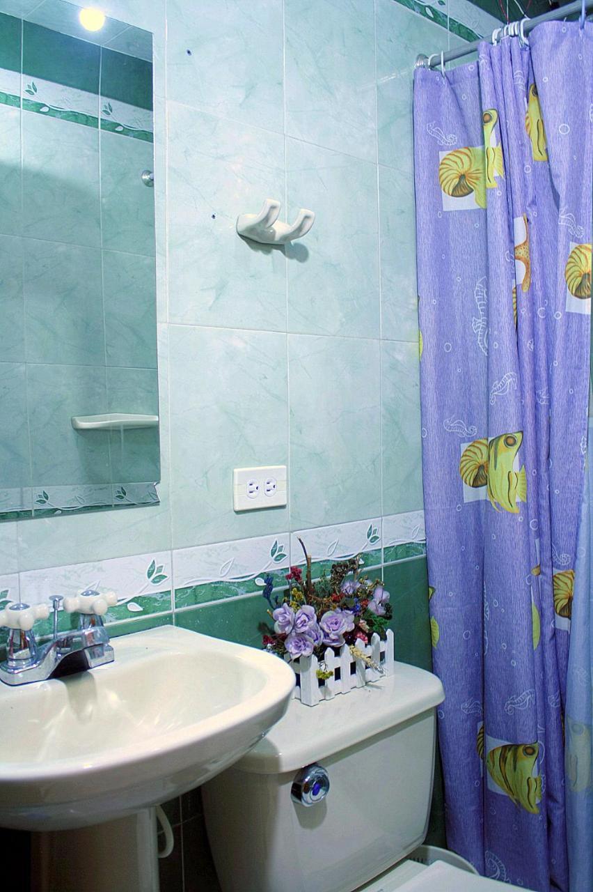 Hostel Casa Alb Богота Экстерьер фото